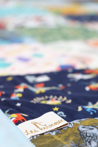 blanket image